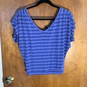 Bebe GUC blue with mesh stripes oversized neck short sleeve top Size XS